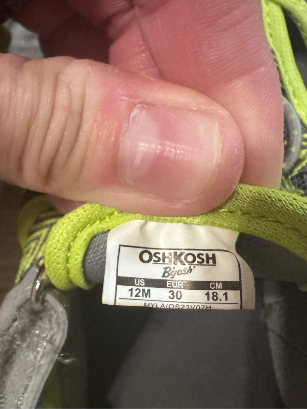 OshKosh B'gosh Gray and Lime Kids sandals - Picture 5 of 8